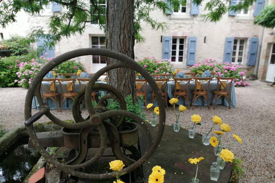 La Cour ombragée