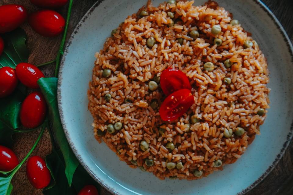 Riz assaisonnée et petit pois