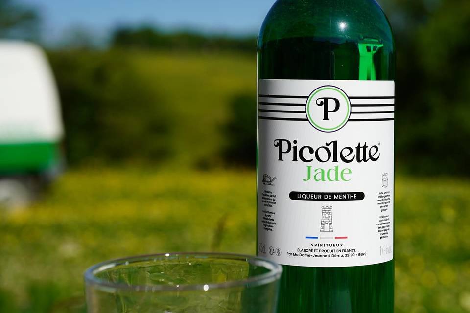 Jade : bouteille PET