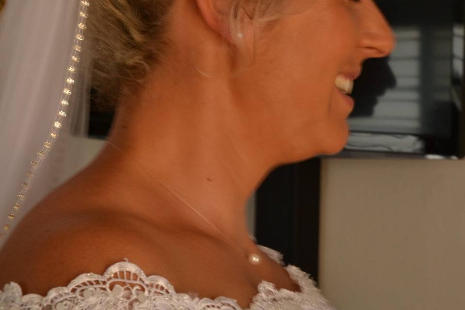 Chignon haut Mariage 85