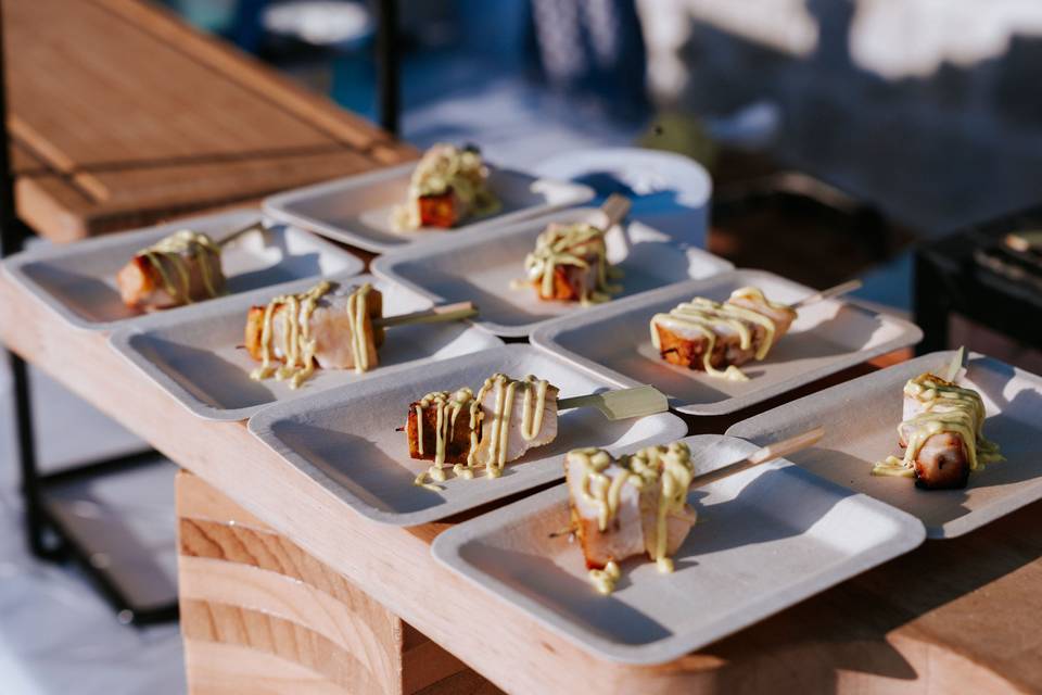 brochettes_porc_sauce_moutarde