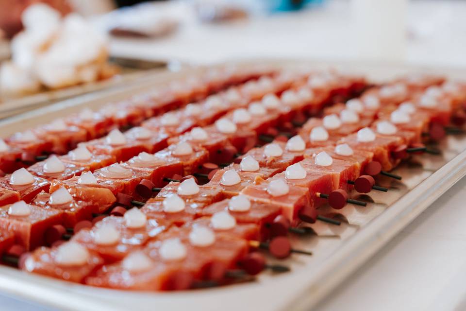 brochettes_saumon_garniture_creme