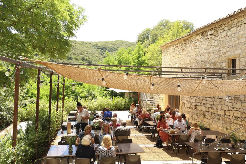 La terrasse du Locus Solus