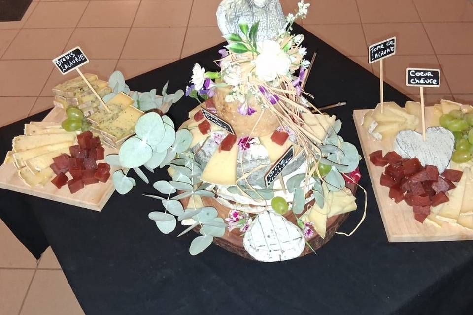 Pièce montée de fromage