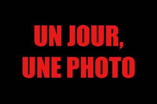 une jour logo