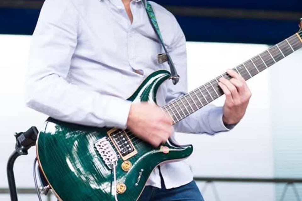 Gil et sa guitare RS