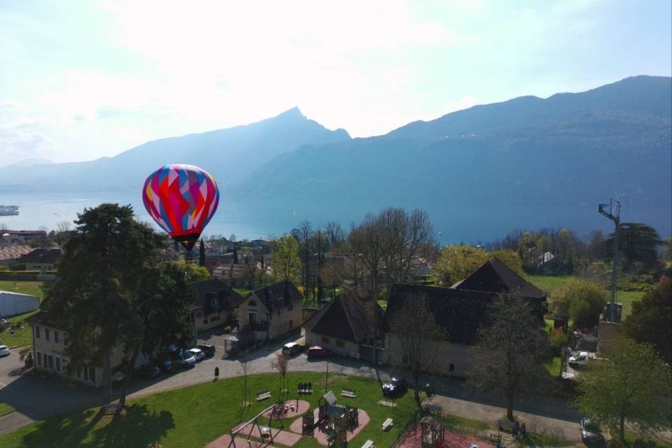 La Dent du chat en arrière pla