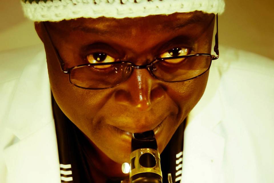 Jazz Afrobeat Roger Kom