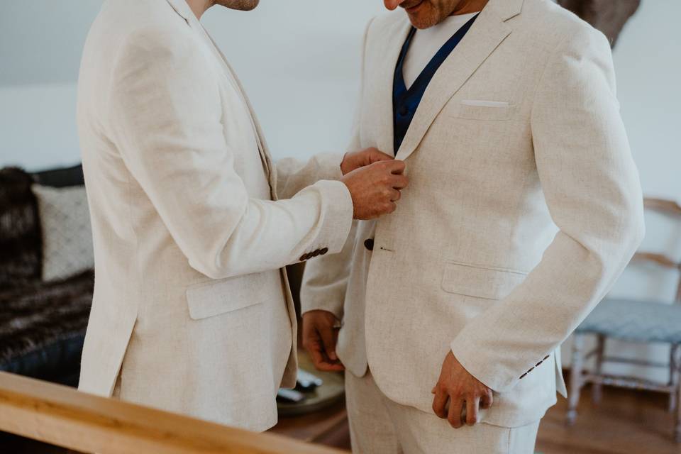 Flat lay boutonnières