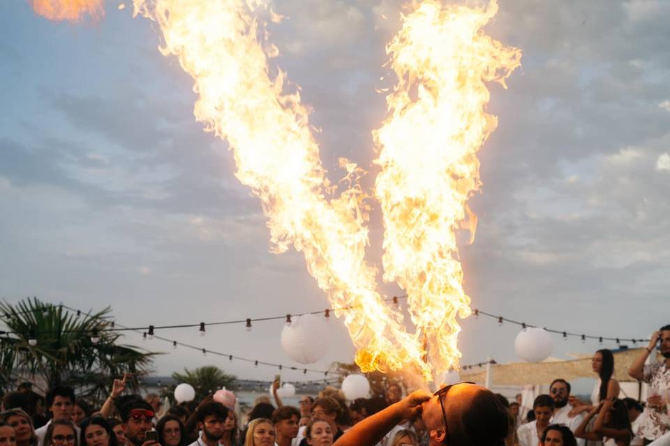 Cracheur de feu Terra Juggler