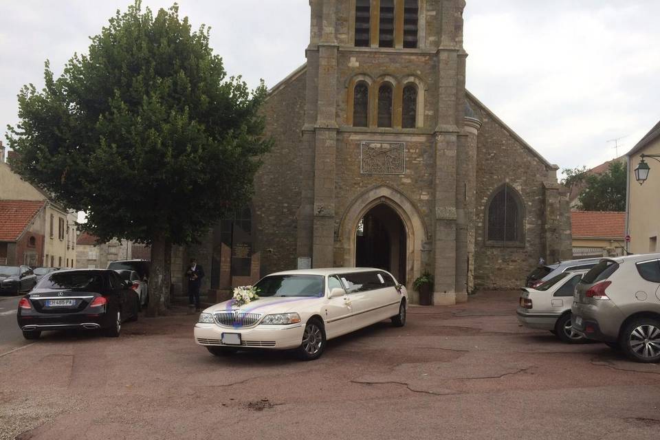 Lincoln Toown car blanc 9M