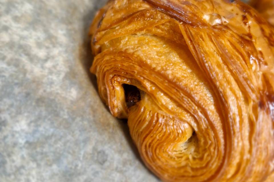 PAIN AU CHOCOLAT GENEREUX
