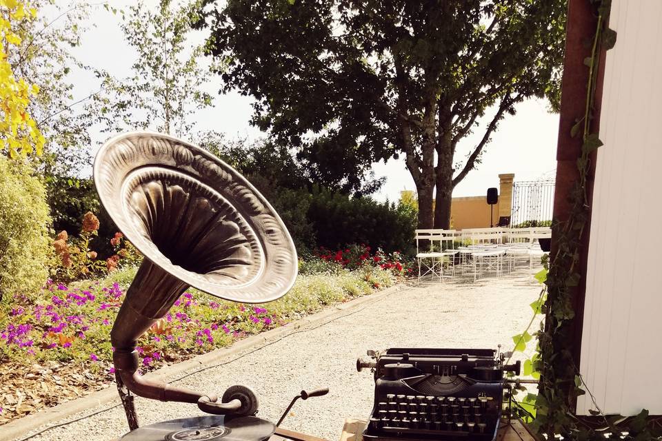 Gramophone et valises vintage