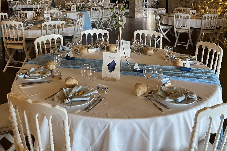 Salle de reception décorée