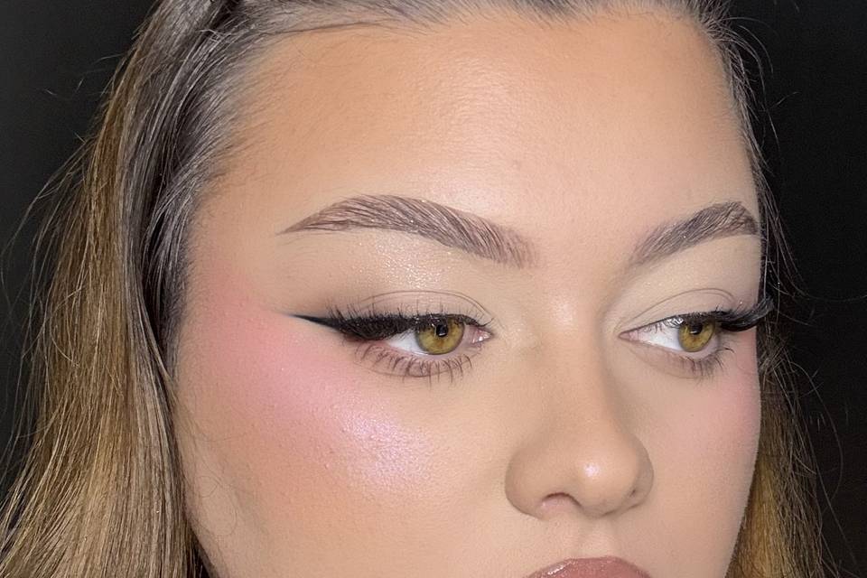 Full Glam