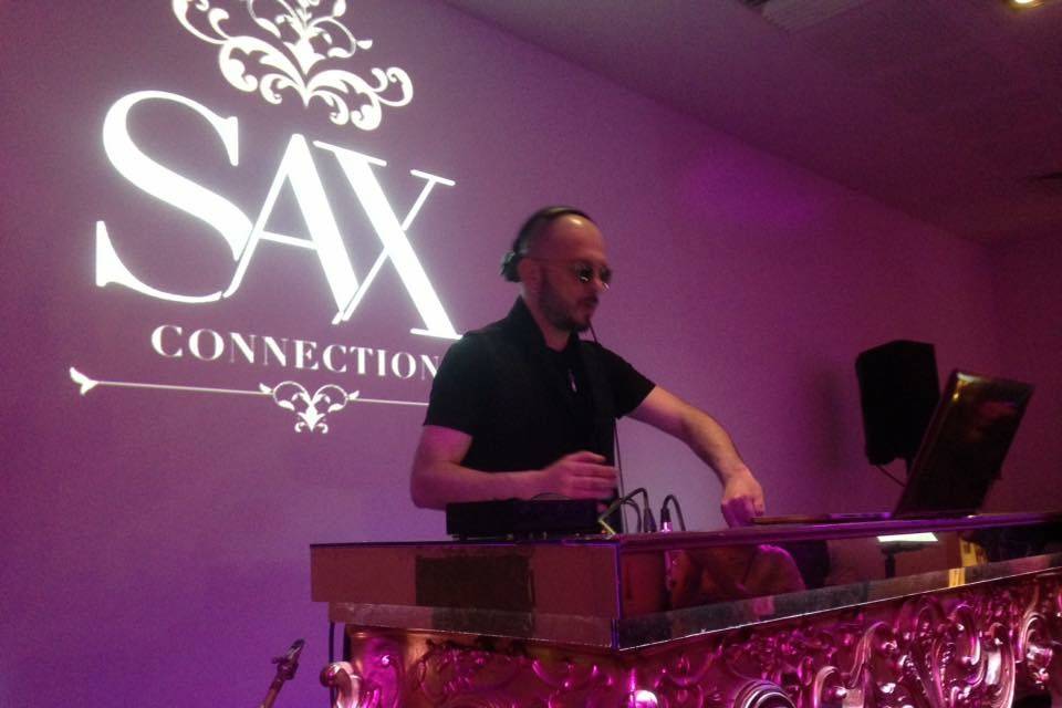 Live Sax Connection et DJ