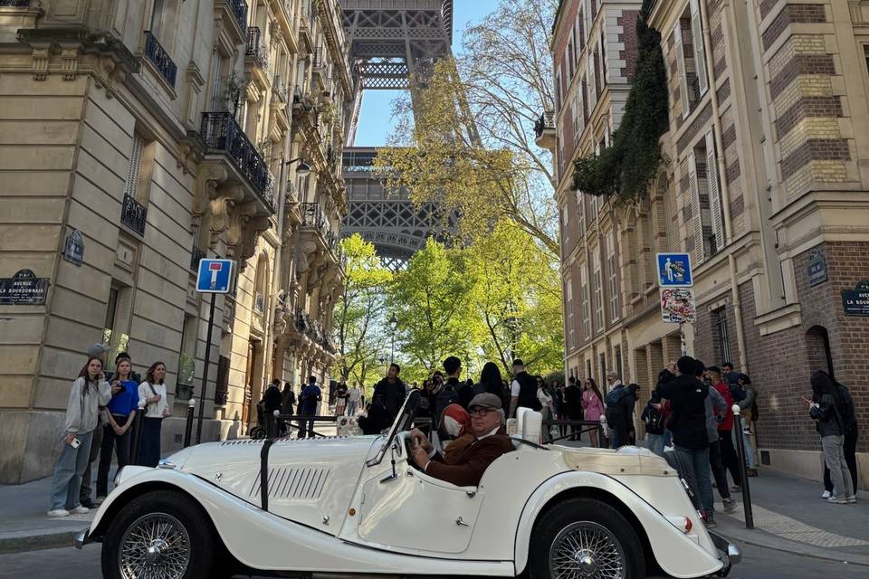 Détour par la tour Eiffel