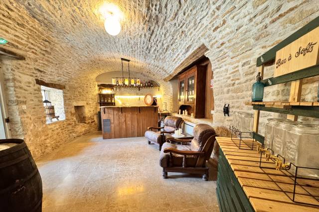 Petit caveau pressoir