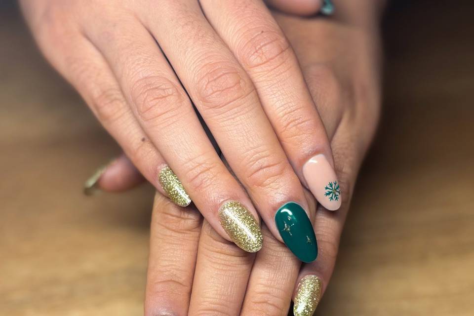 Les ongles d’Elisa