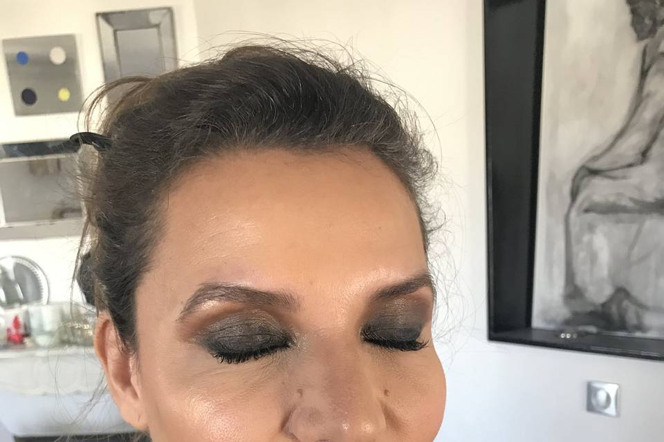 Smokey eyes