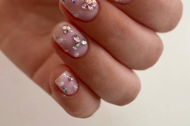 Ongles bijoux