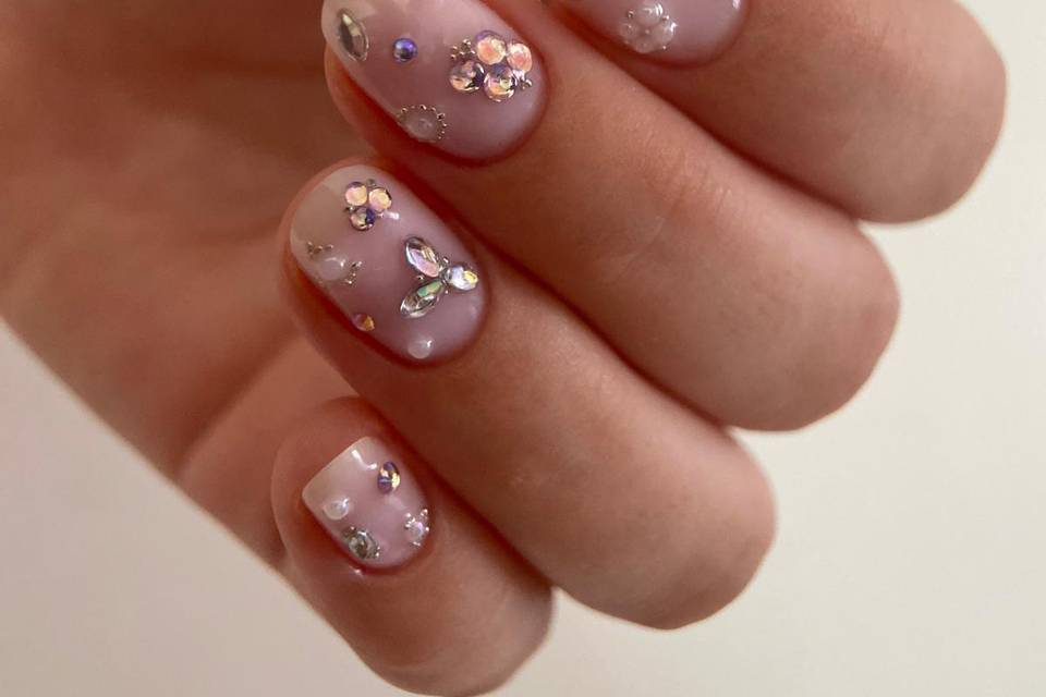 Ongles bijoux