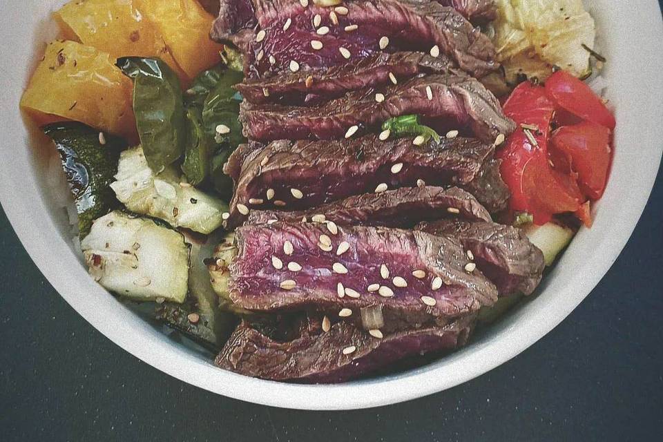 Tataki de boeuf et ses légumes