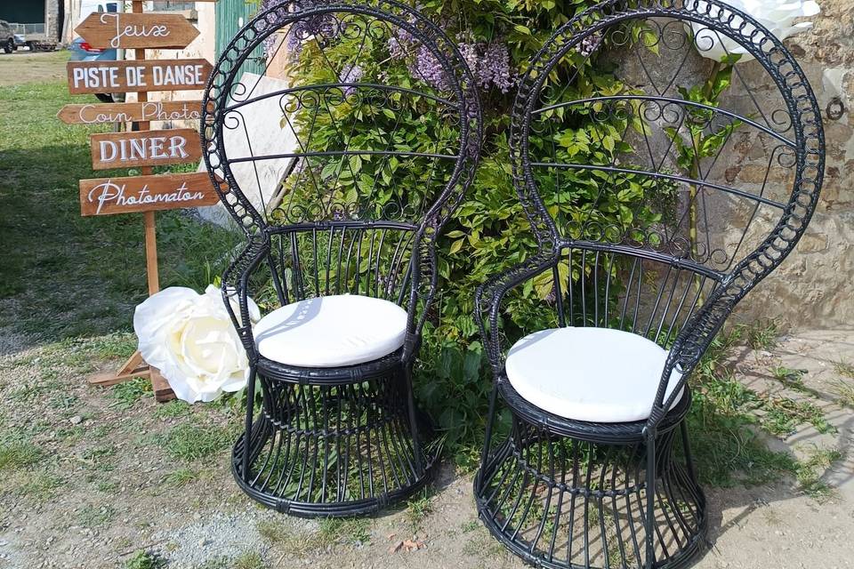 Fauteuils Emmanuelle