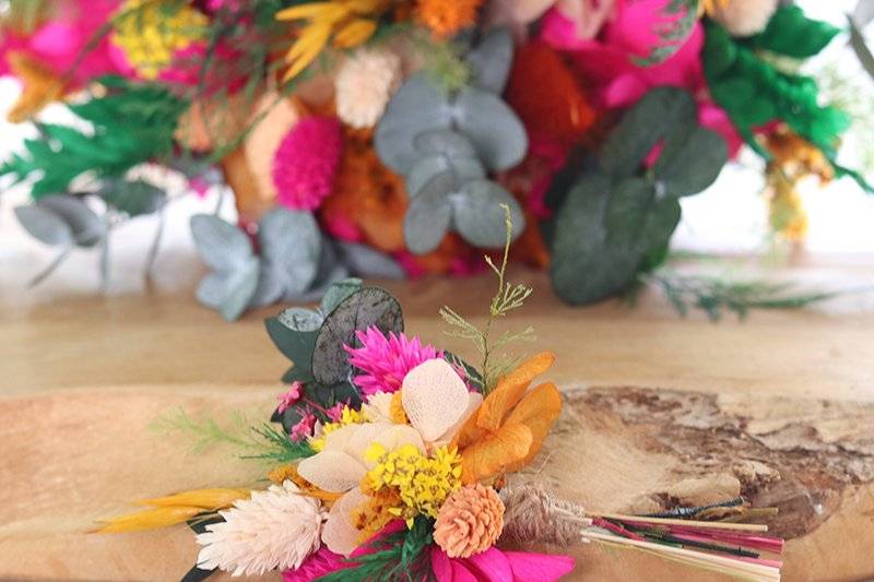 Boutonniere en fleurs sechees