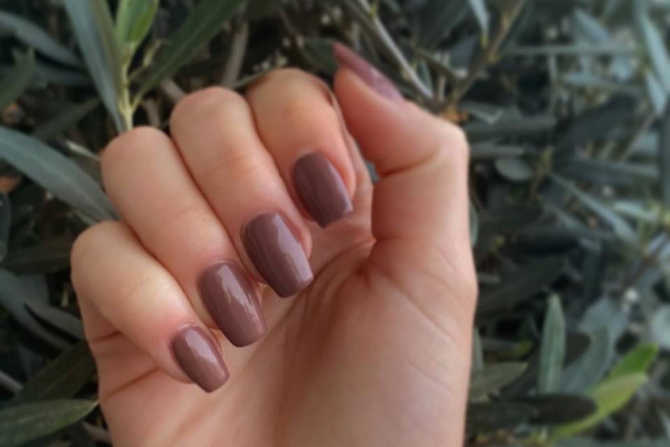 Brown nails