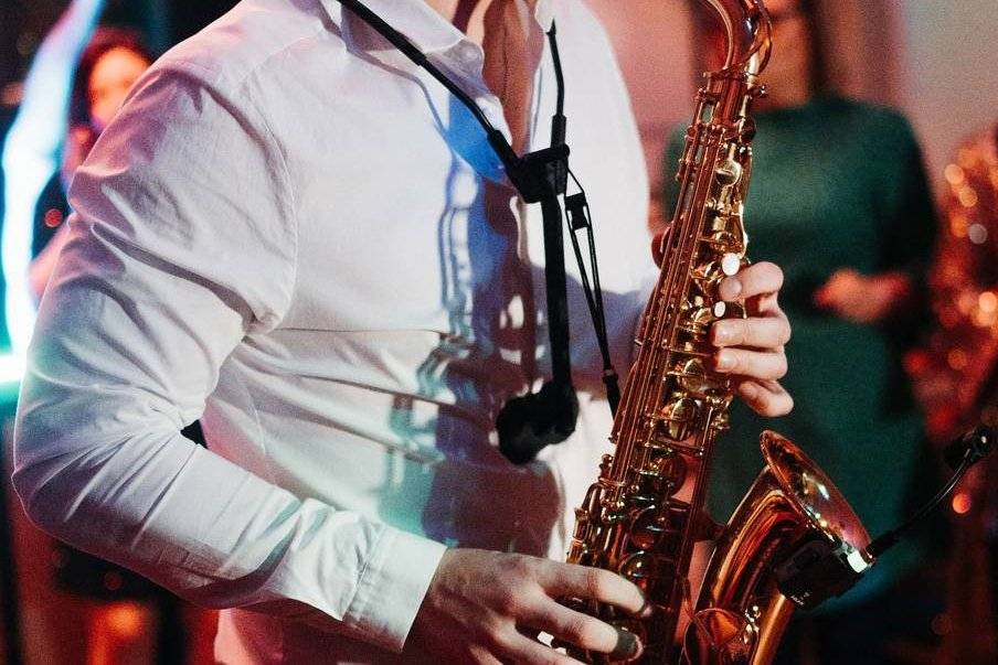 Saxophone Wedding