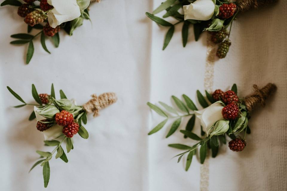 Boutonnières the Buzzy Bee