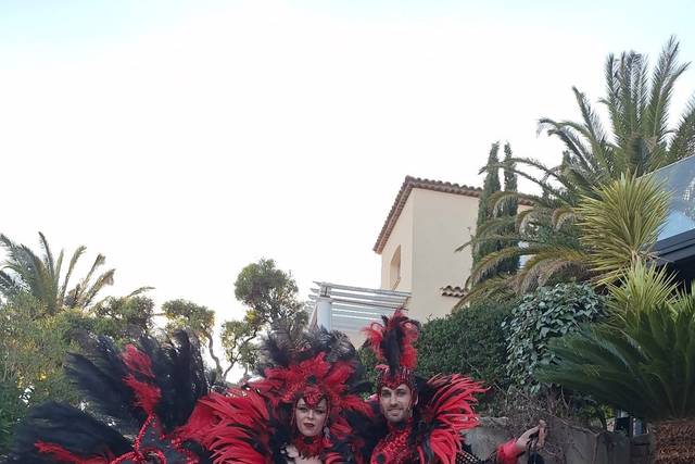 Echasses BURLESQUE