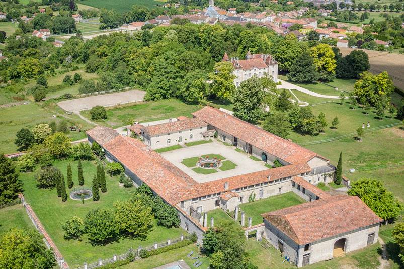 Les Grands Chais de la Meyfrenie