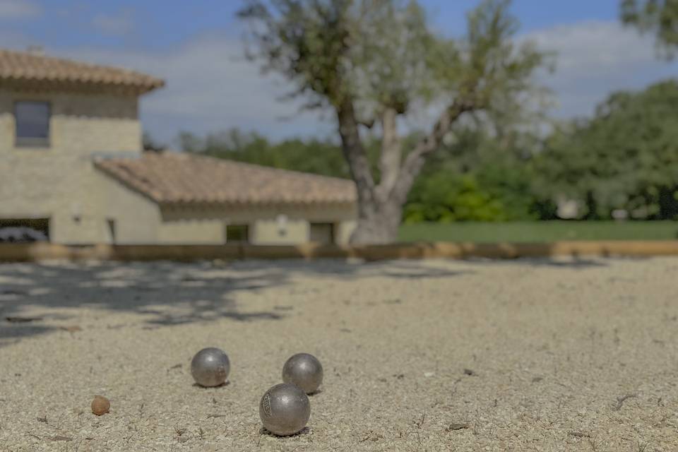 Le terrain de pétanque