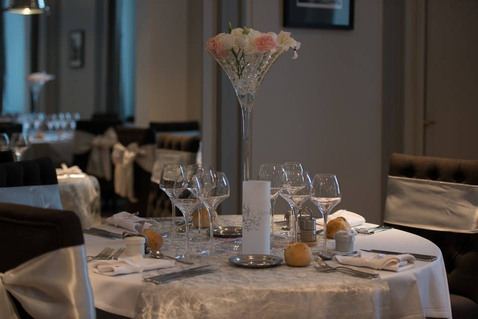 Mariage blanc, gris, rose pâle