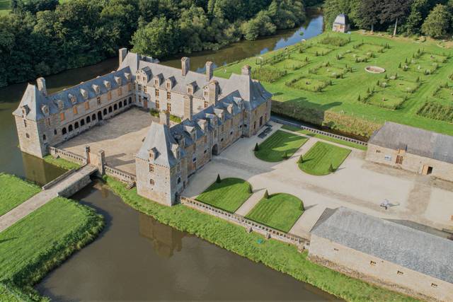 Château Le Rocher Portail